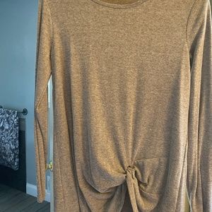 Women’s long sleeve T-shirt size medium